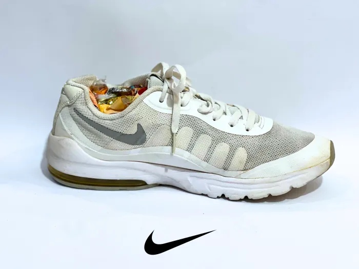 Nike Air Max Invigor White